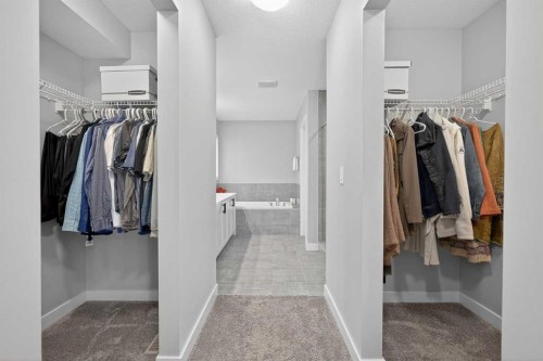 37 Evansfield Manor Nw, Calgary, AB - Indoor With Storage