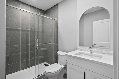 37 Evansfield Manor Nw, Calgary, AB - Indoor Photo Showing Bathroom