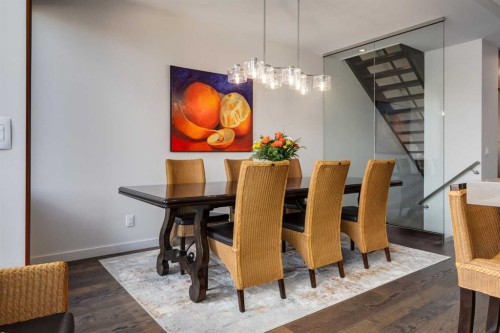 2138 28 Avenue Sw, Calgary, AB - Indoor Photo Showing Dining Room