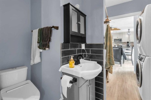 23 Beaver Place, Beiseker, AB - Indoor