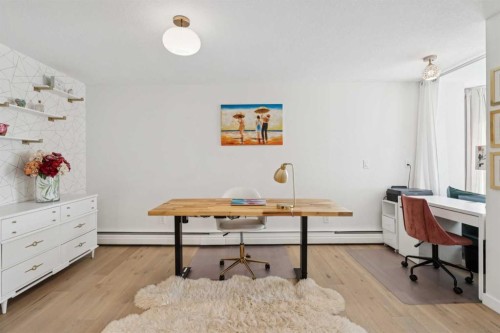 707-320 Meredith Road Ne, Calgary, AB - Indoor Photo Showing Office