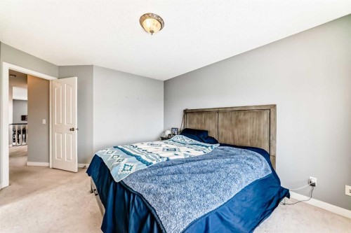 368 Cranfield Gardens Se, Calgary, AB - Indoor Photo Showing Bedroom