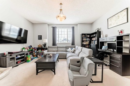 368 Cranfield Gardens Se, Calgary, AB - Indoor Photo Showing Living Room