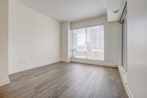 1609-930 6 Avenue Sw, Calgary, AB - Indoor Photo Showing Other Room