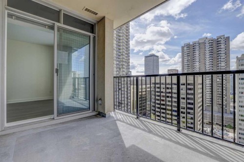 1609-930 6 Avenue Sw, Calgary, AB - Outdoor With Balcony With Exterior