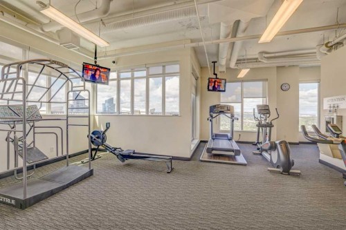 1609-930 6 Avenue Sw, Calgary, AB - Indoor Photo Showing Gym Room
