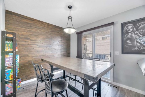 224B 5 Avenue, Strathmore, AB - Indoor Photo Showing Dining Room