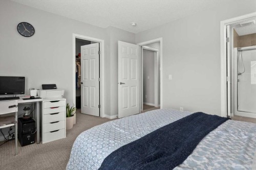 48 Walgrove Green Se, Calgary, AB - Indoor Photo Showing Bedroom