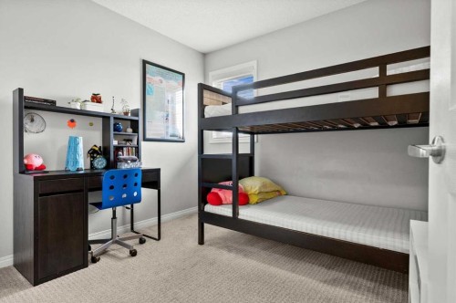 48 Walgrove Green Se, Calgary, AB - Indoor Photo Showing Bedroom