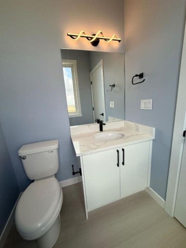 1995 Mccaskill Drive, Crossfield, AB - Indoor Photo Showing Bathroom