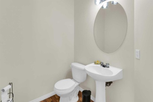112 Ranch Ridge Meadow, Strathmore, AB - Indoor Photo Showing Bathroom