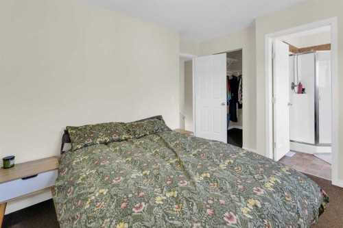 112 Ranch Ridge Meadow, Strathmore, AB - Indoor Photo Showing Bedroom