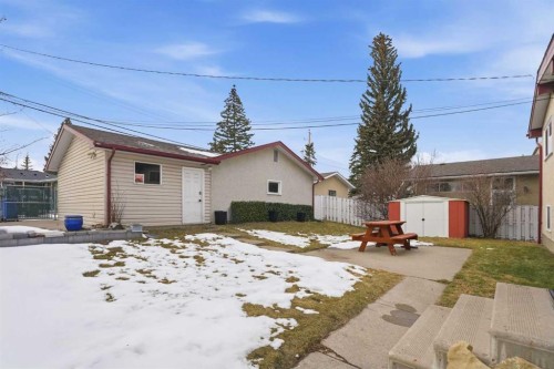 4539 Vandergrift Crescent Nw, Calgary, AB - Outdoor