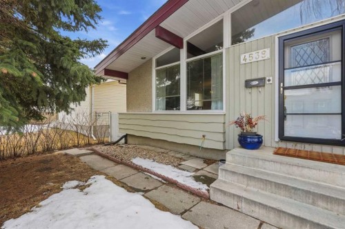 4539 Vandergrift Crescent Nw, Calgary, AB - Outdoor