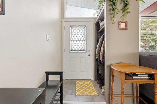 4539 Vandergrift Crescent Nw, Calgary, AB - Indoor