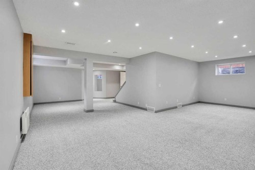 143 Country Hills View Nw, Calgary, AB - Indoor Photo Showing Other Room