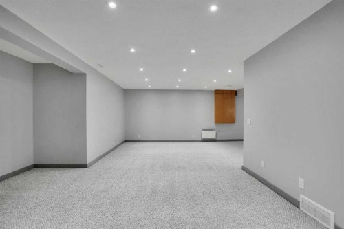 143 Country Hills View Nw, Calgary, AB - Indoor Photo Showing Other Room