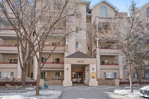 408-777 3 Avenue Sw, Calgary, AB - Outdoor With Balcony With Facade