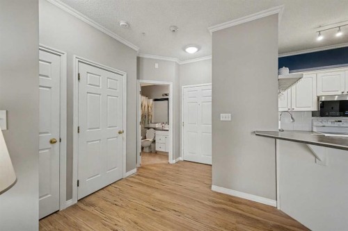 408-777 3 Avenue Sw, Calgary, AB - Indoor