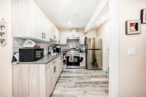 345 Marquis Landing Se, Calgary, AB - Indoor Photo Showing Kitchen
