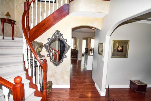 148 Scenic View Close Nw, Calgary, AB - Indoor Photo Showing Other Room