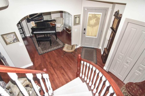 148 Scenic View Close Nw, Calgary, AB - Indoor Photo Showing Other Room