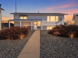 5102 60TH Avenue Vegreville, AB T9C 1J1