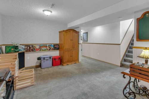 7304 35 Avenue Nw, Calgary, AB - Indoor