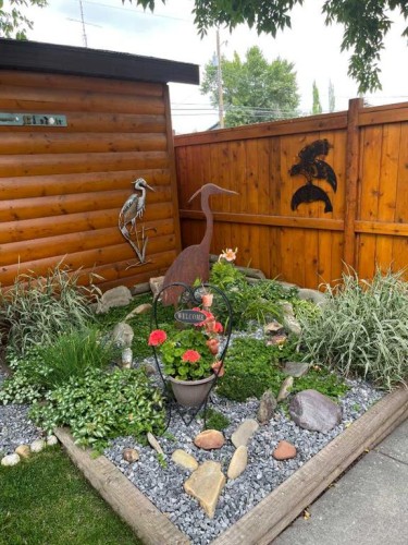 7304 35 Avenue Nw, Calgary, AB - Outdoor