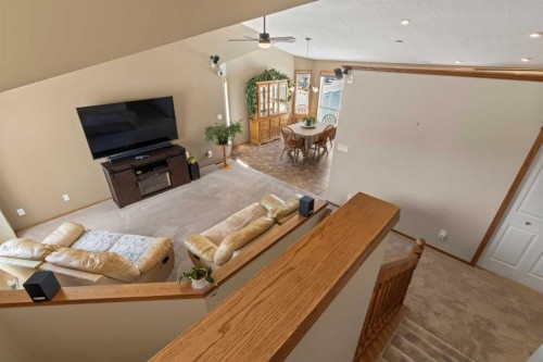 65 Canoe Circle Sw, Airdrie, AB - Indoor
