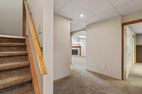 65 Canoe Circle Sw, Airdrie, AB - Indoor Photo Showing Other Room