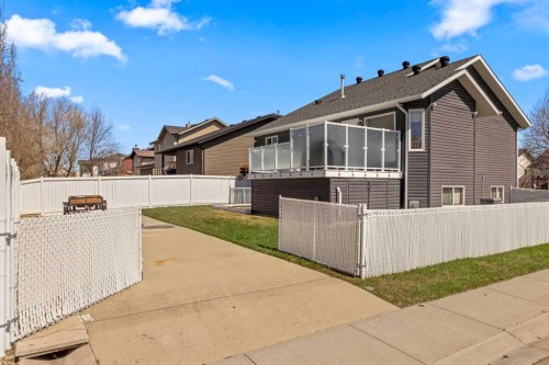 65 Canoe Circle Sw, Airdrie, AB - Outdoor