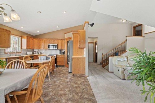 65 Canoe Circle Sw, Airdrie, AB - Indoor