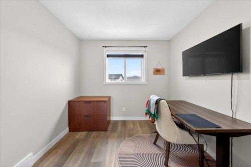 1325 Walden Drive Se, Calgary, AB - Indoor Photo Showing Office