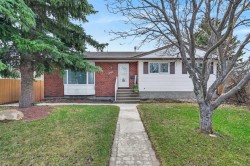 1427 McCrimmon Drive Carstairs, AB T0M 0N0
