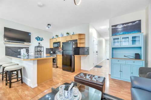 49 Everridge Gardens Sw, Calgary, AB - Indoor