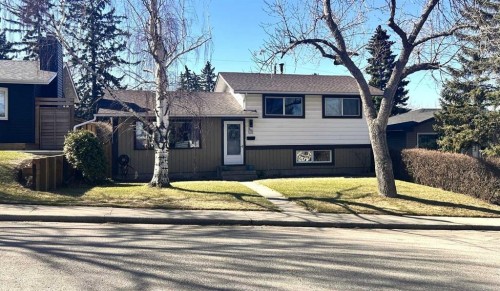 123 Franklin Drive Se, Calgary, AB - Outdoor With Facade