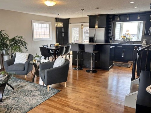 123 Franklin Drive Se, Calgary, AB - Indoor
