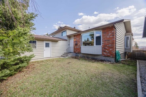 128 Silver Ridge, Calgary, AB - Outdoor