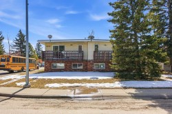 6333/6335 24 Avenue NE Calgary, AB T1Y 2C5
