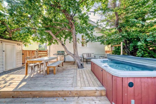 1312 4 Street Nw, Calgary, AB - Outdoor