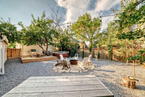 1312 4 Street Nw, Calgary, AB - Outdoor