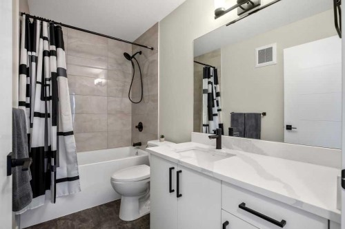 1073 Waterford Drive, Chestermere, AB - Indoor Photo Showing Bathroom