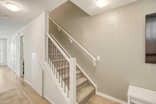 408-474 Seton Circle Se, Calgary, AB - Indoor Photo Showing Other Room