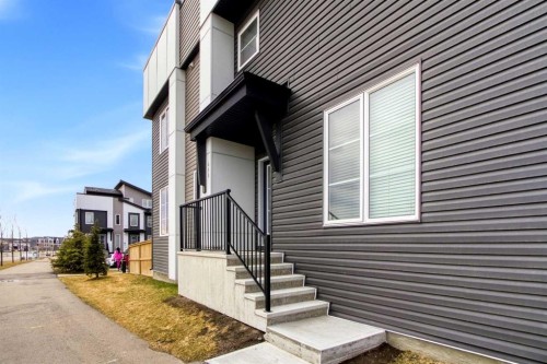 408-474 Seton Circle Se, Calgary, AB - Outdoor