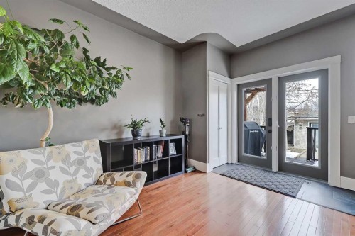 7140 34 Avenue Nw, Calgary, AB -  Photo Showing Other Room