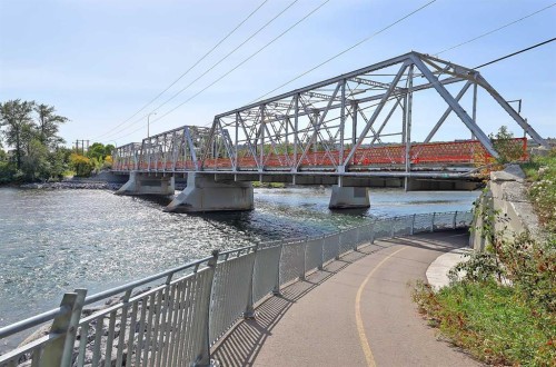 7140 34 Avenue Nw, Calgary, AB - Outdoor