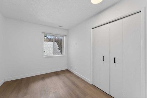 934 5A Street Nw, Calgary, AB - Indoor Photo Showing Other Room