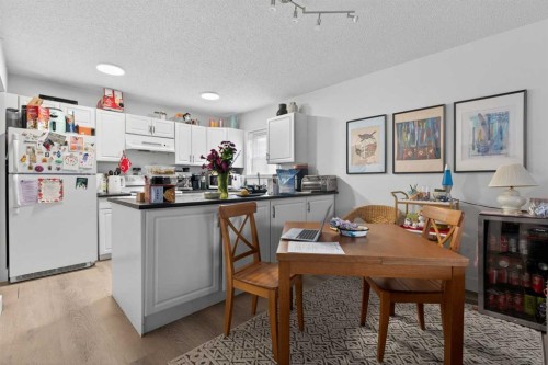 934 5A Street Nw, Calgary, AB - Indoor