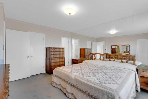4720 Coronation Drive Sw, Calgary, AB - Indoor Photo Showing Bedroom